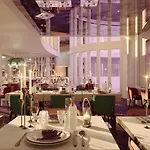 Royal Palace & 4*